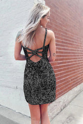 Vestidos de fiesta cortos elegantes con escote en V y espalda abierta con lentejuelas